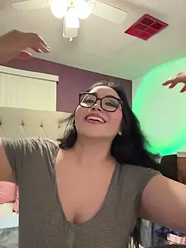 MyHoneyFrida's cam snapshot