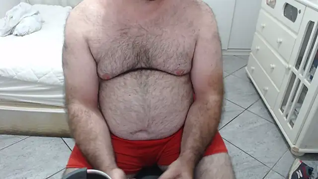 MysterBearMG live sex cam