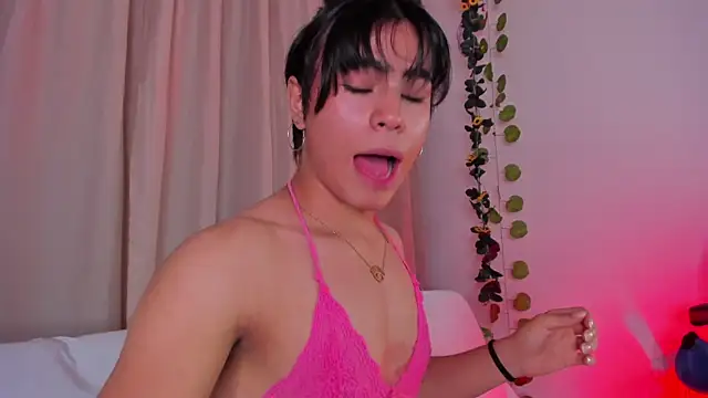 Michell_pineda live sex cam