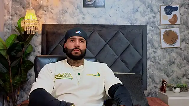 Apolo_rousse1 live sex cam