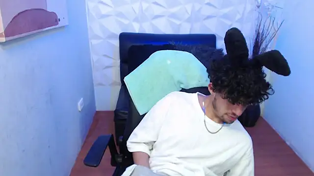 Liil_boy live sex cam