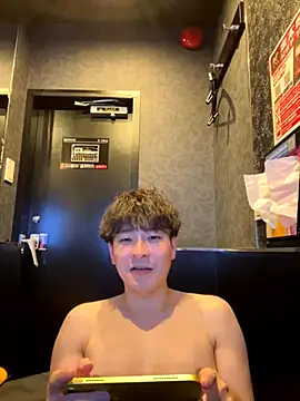 yuuki8910 live sex cam