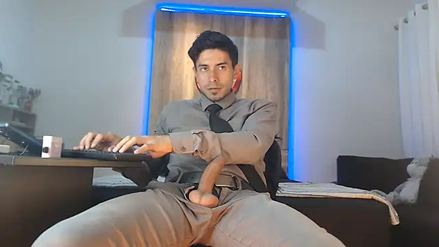 Andrew_4_ live sex cam