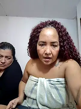 hotcougarxx live sex cam