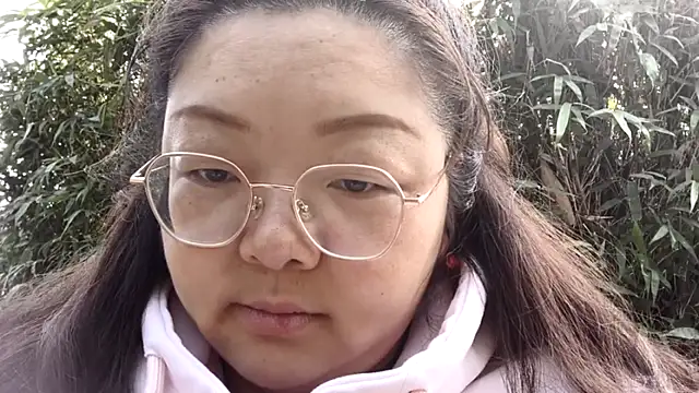 AngelwithEcup live sex cam