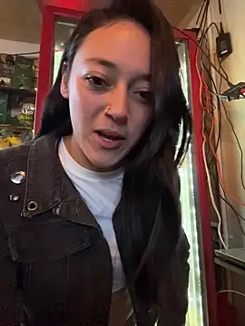 Lia__white live sex cam