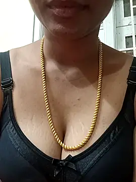 Ambika01 live sex cam