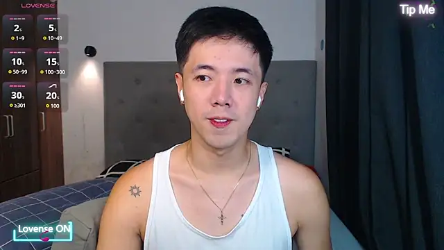 Addictiveboi live sex cam