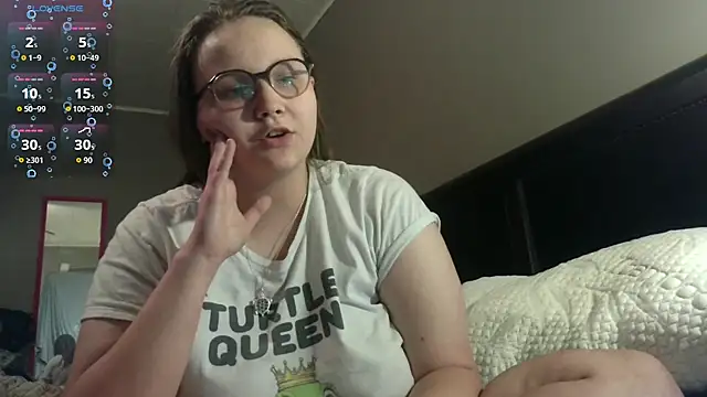 TurtleLady420 live sex cam
