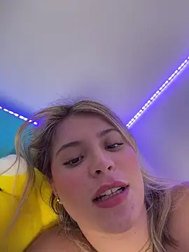 _Alicee_1's cam snapshot