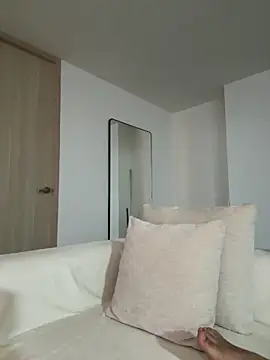 Curlyierr live sex cam