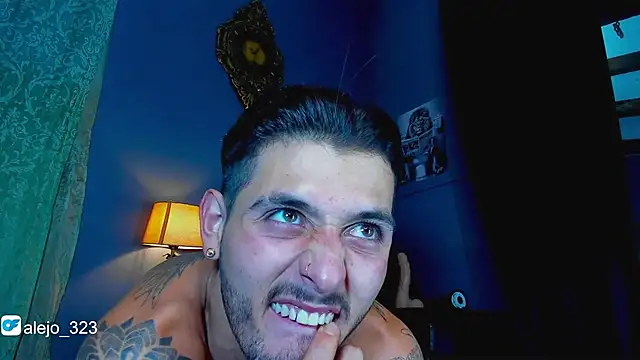 alejo__323__ live sex cam