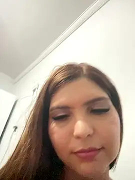 melyssaa23 live sex cam