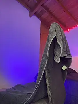 RickKrong_'s cam snapshot