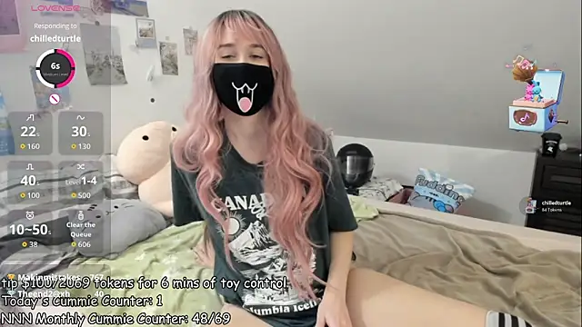 kyrawild's cam snapshot