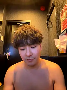 yuuki8910 live sex cam