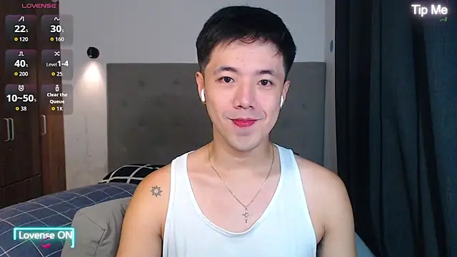 Addictiveboi live sex cam