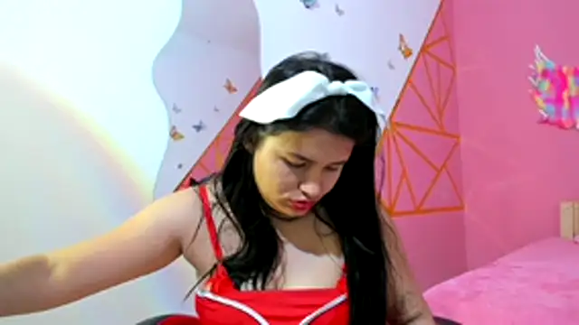 Scarlet_27's web cam