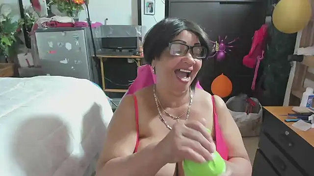 Mrs_mommy_ live sex cam