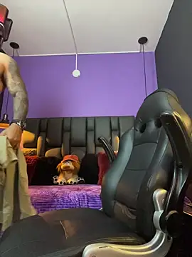 Lyon_vach live sex cam