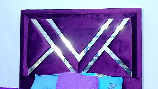 Lushy_sweet live sex cam