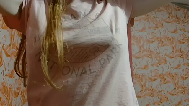 strawberrysmoothie live sex cam