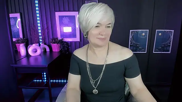 CarmenSoft live sex cam