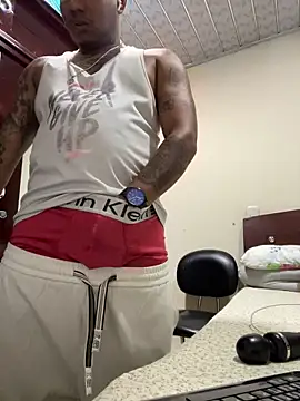 Saipadpuer30 live sex cam