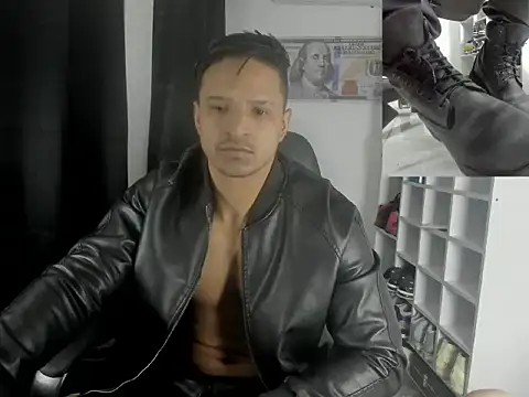 master_leather's cam snapshot