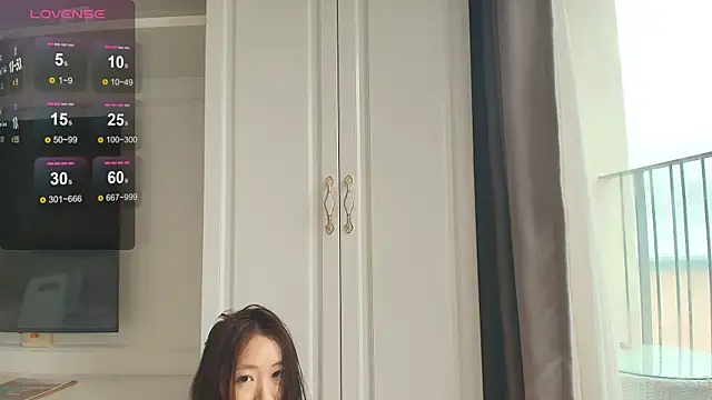 minamoons live sex cam