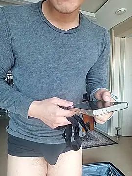 Woonee1680 live sex cam