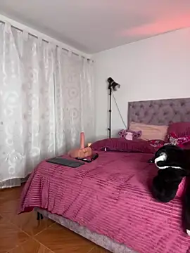 Samantha_e2's cam snapshot