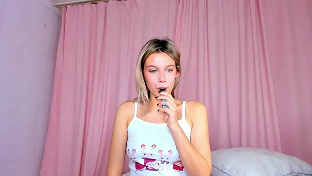 MeowthLilu live sex cam