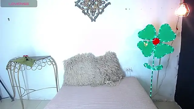 SexyKataShow's cam snapshot