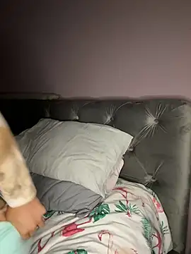 scottishcouple2002 live sex cam