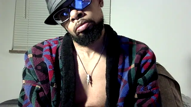 WhiskeyWood_DuhGOD's cam snapshot