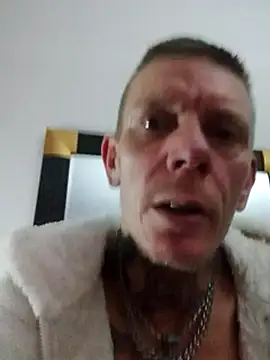 Tattooguy_86's web cam