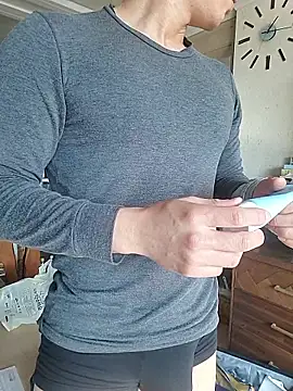 Woonee1680 live sex cam