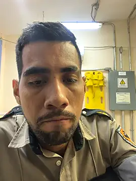 EnriquePersian197 live sex cam