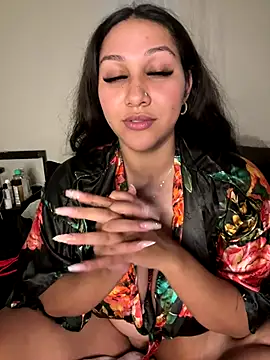 Lickplayofficial's cam snapshot