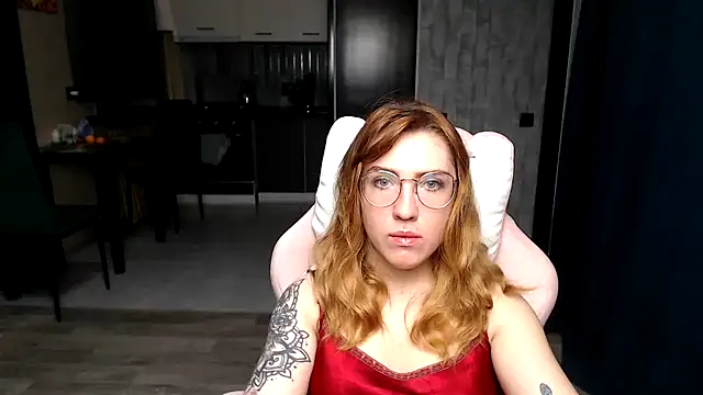 Reginasmilee's cam snapshot