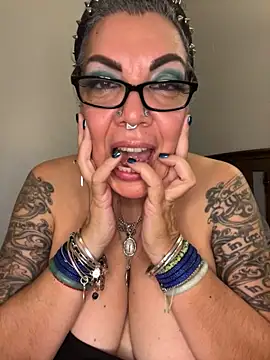 dieseldame1313 live sex cam