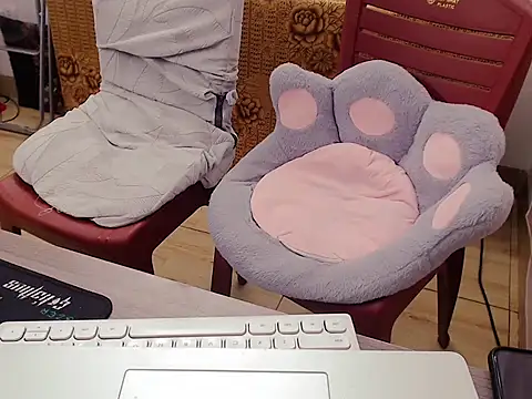 Funnygirl_9x's cam snapshot