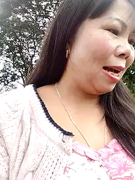 lusy-00's cam snapshot