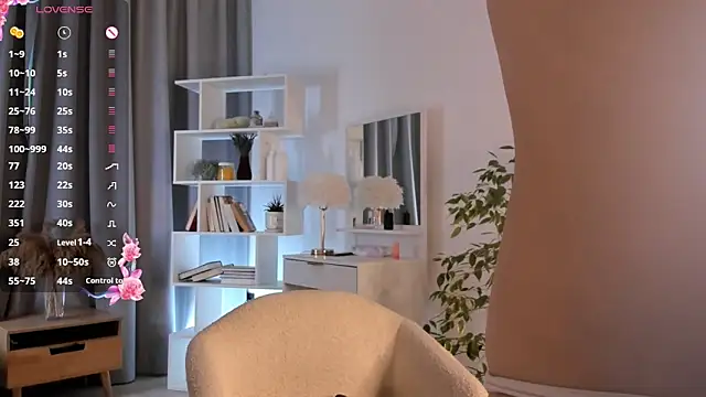 UdelaDodson live sex cam