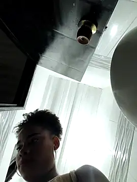 Mia-sensual's cam snapshot