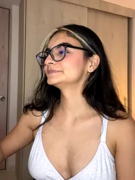 Cat2525 live sex cam