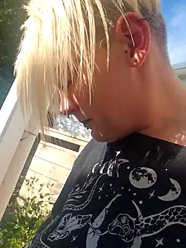 PinkTheHawk live sex cam