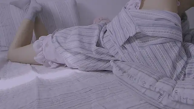 veelittle's cam snapshot