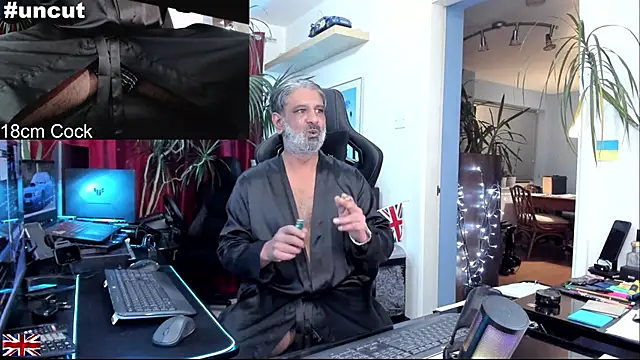 OnlineBossUK live sex cam